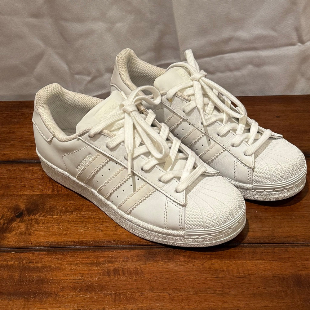Adidas Superstar Leather Sneaker White Women's /Mens Classic Shell-Toe style - Picture 2 of 11